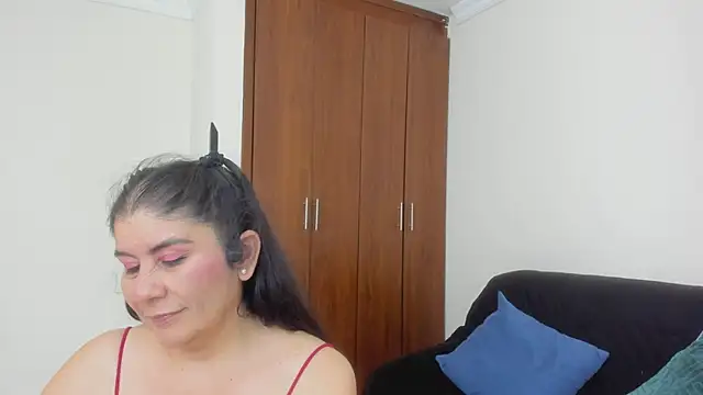 kiraGeiner webcam