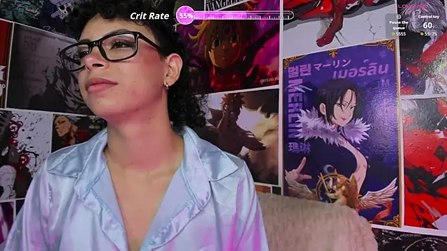 AliceMadnes webcam