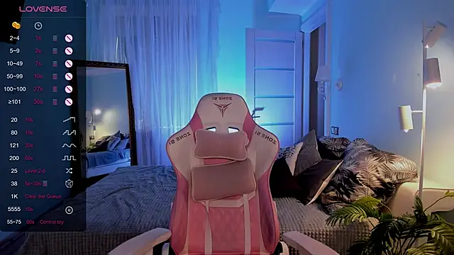 AnyaTaylor_ webcam