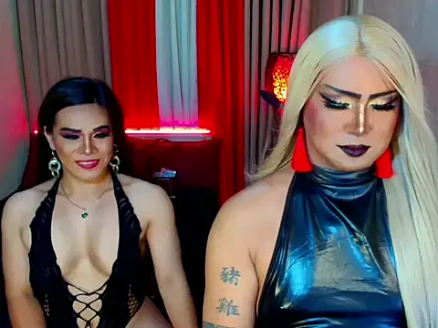 Wildest_Slave_Huntress webcam