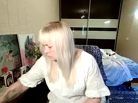 Lia_Laguna77 webcam