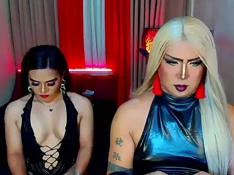Wildest_Slave_Huntress webcam