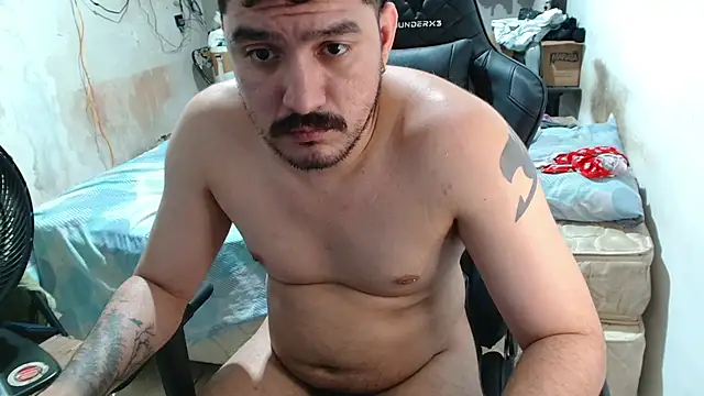 Leonino231 webcam