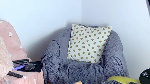 RebeFucksonn webcam