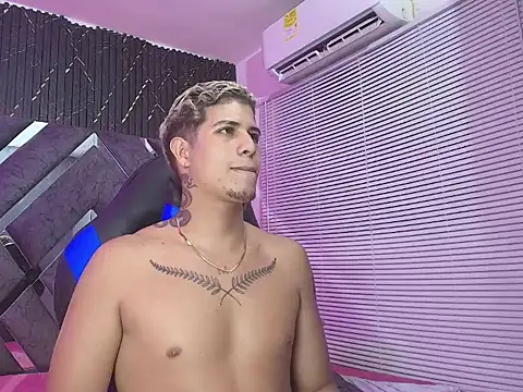 dominic_connor webcam