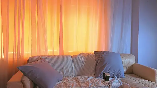 AliciaBrooks webcam