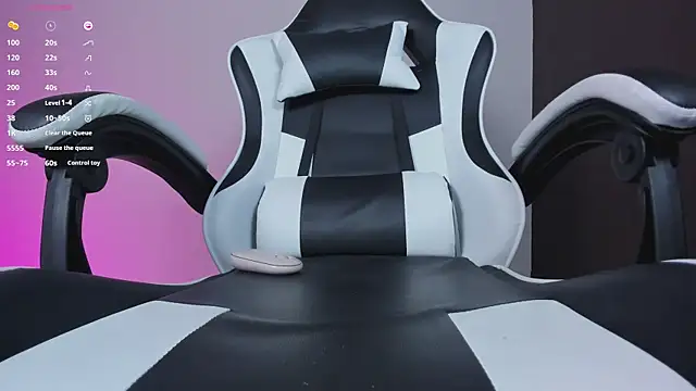 NanakoDollx webcam