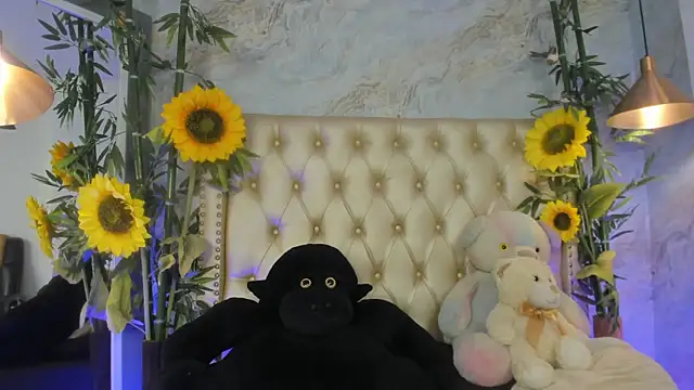 LittleeJaz webcam