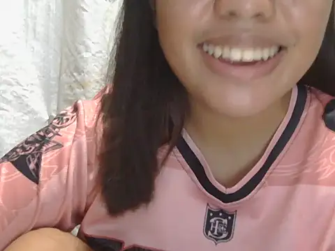ChubbyButty live cam on StripChat