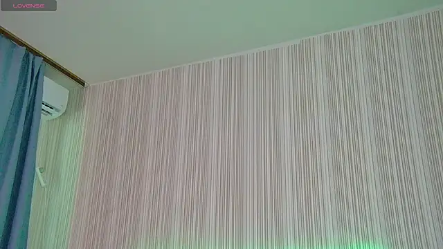 RubyValen live cam on StripChat