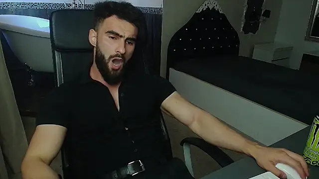 micahlane - MicahLane's free webcam - UK Sex Cams