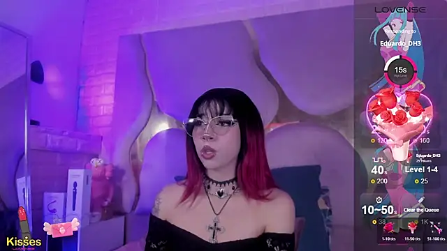 NaniiSisy webcam