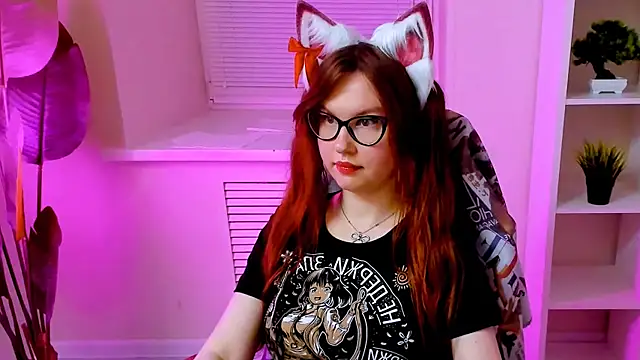 CarolGiggly webcam
