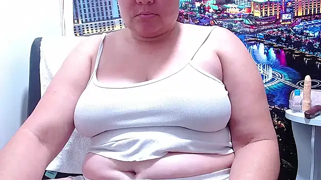 tila_nastyy webcam