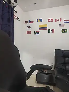 LucyDiamonds1 webcam