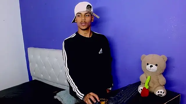 Angel_foxc13 webcam