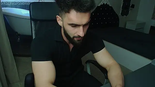 micahlane (M young) - I'm prepairing for bodybuilding contest