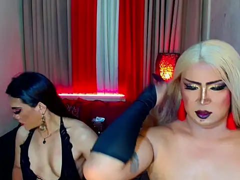 Wildest_Slave_Huntress webcam