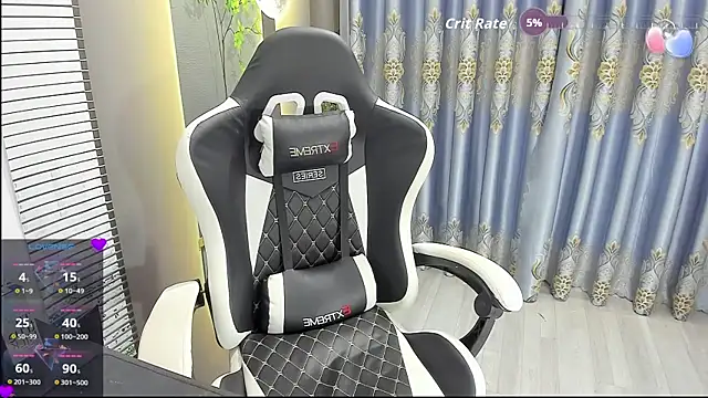 Naughty___asian webcam