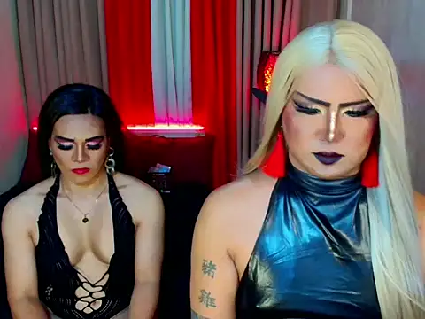 Wildest_Slave_Huntress webcam