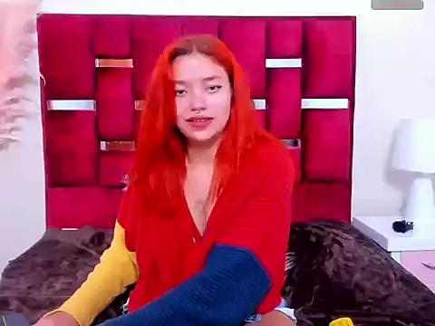 KayleeMei webcam