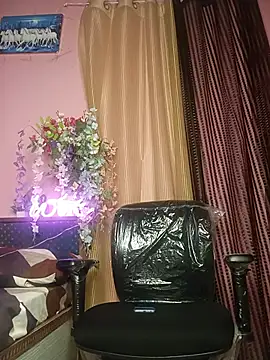 Yours_dannyy live cam on StripChat