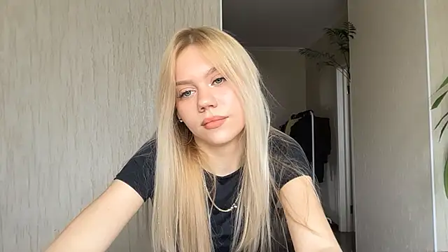 Glamorforyou live cam on StripChat