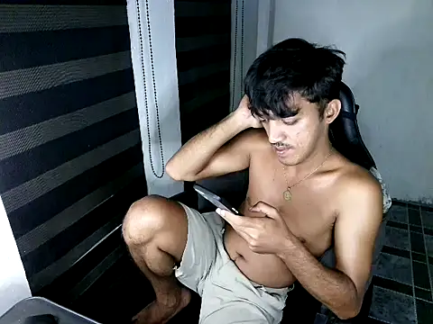 Spicy_RowyCam webcam