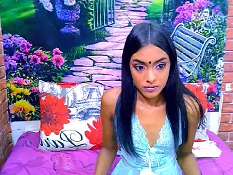 IndianPretty14u2Luv webcam