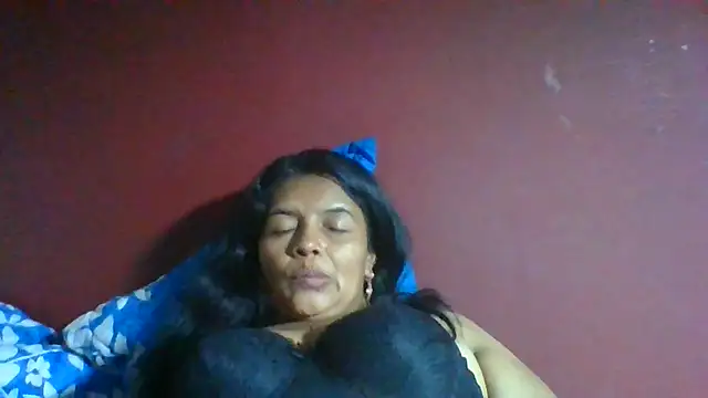 DianaOchoa_ live cam on StripChat
