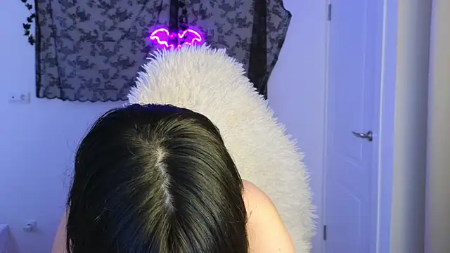 LilithMadden webcam