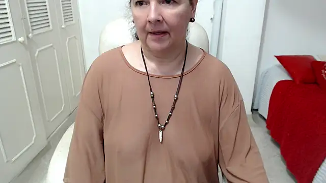 leonela_69 webcam