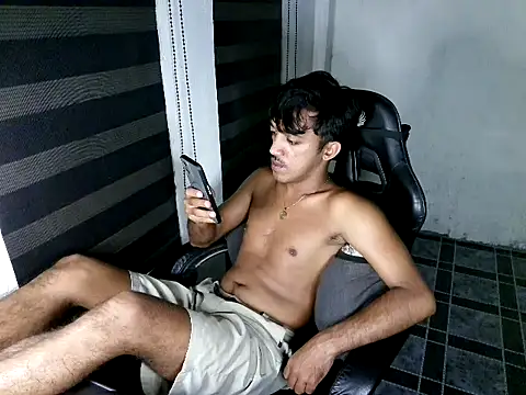 Spicy_RowyCam