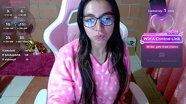 maggie_fox3 - Maggie_Fox3's free webcam - UK Sex Cams