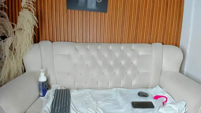 Brenda_Thomp live cam on StripChat