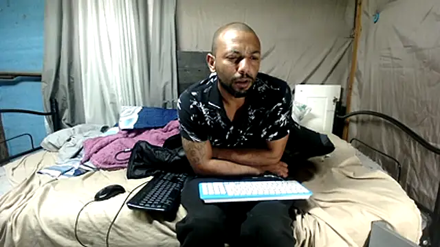 Camodick live cam on StripChat