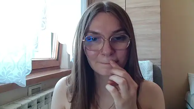 LooveELLYx webcam