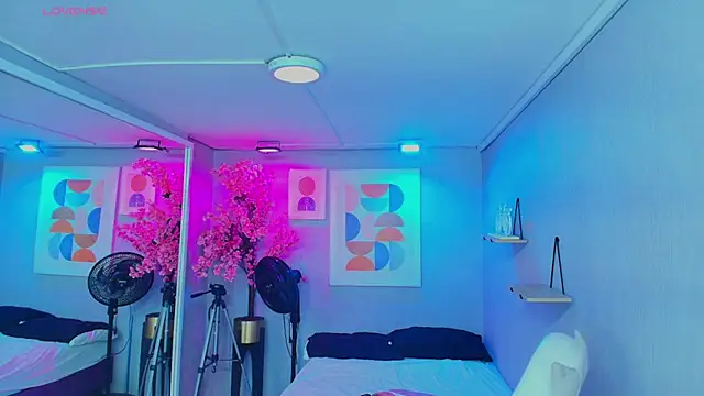 Maggy_t18 webcam