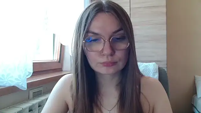 LooveELLYx webcam