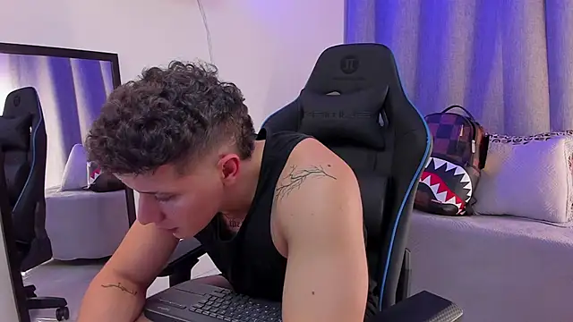 ASHTON_HILS webcam