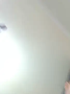 HugeTitisxx webcam
