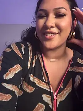 Lickplayofficial live cam on StripChat