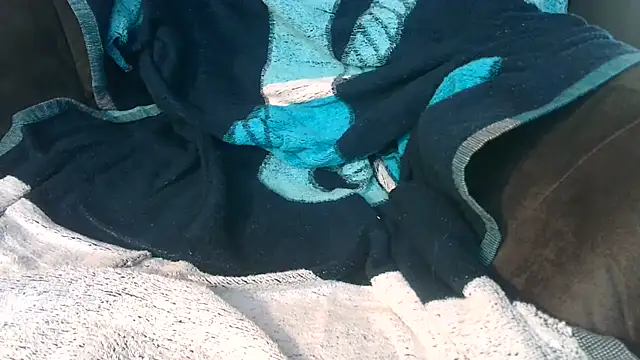 T0Yforeskin webcam