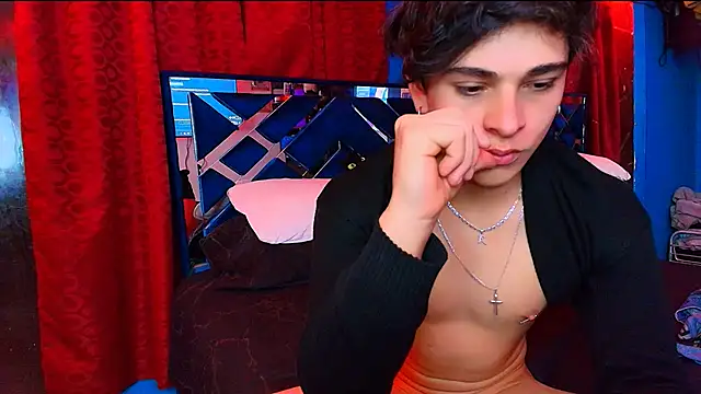 Luke_Howland live cam on StripChat