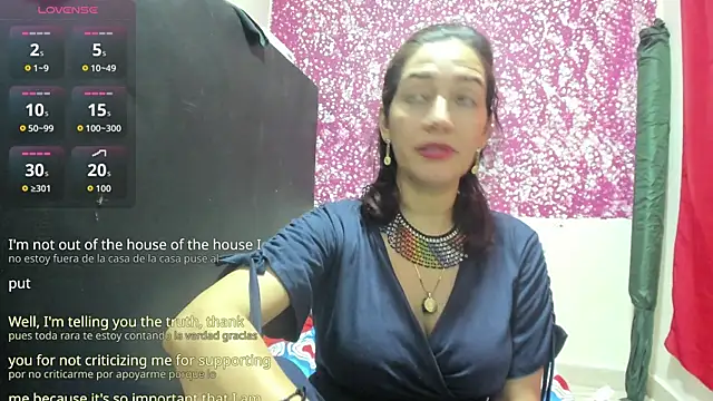 Laura_hellss webcam
