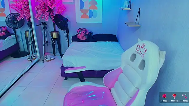 Maggy_t18 webcam