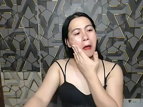 ur_asianpretty webcam