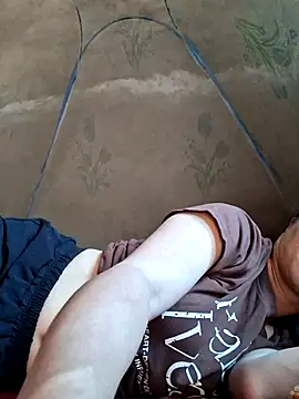xuxulovezz webcam
