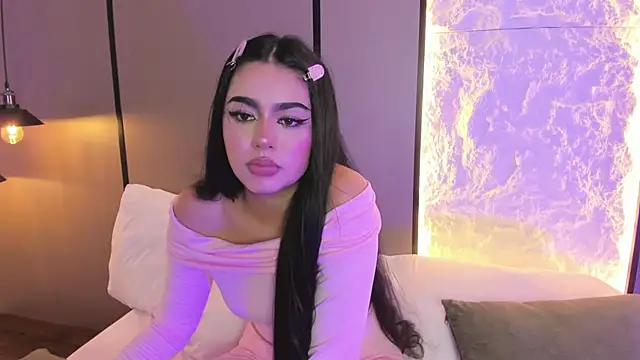 elara_bloom_ webcam