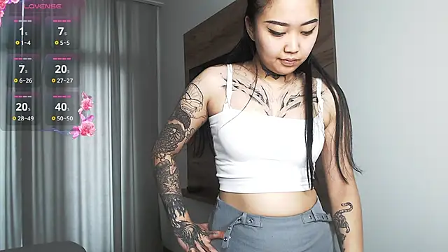 LillGothBaby webcam